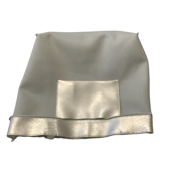 BATH AND BODY WORKS SILVER METALLIC TOTE BAG/ Embossed, Oversized,Double Handle - Picture 7 of 11